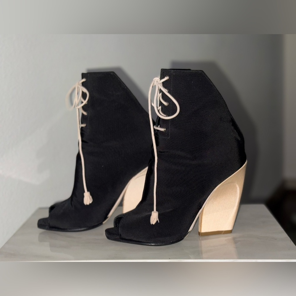 Christian Dior Black Lace-Up Shoes